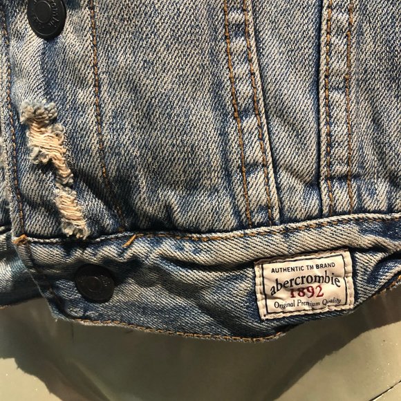 Abercrombie Women's Faux Fur Jeans Jacket - Picture 10 of 16